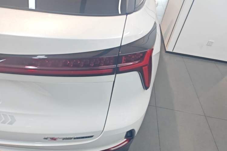 Used CHANGAN CS75 PLUS 2022 2nd Generation 1.5T Automatic Prestige Version Right Rear Taillight