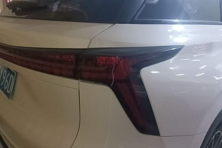 Used CHANGAN CS75 PLUS 2022 2nd Generation 1.5T Automatic Prestige Version Right Rear Taillight