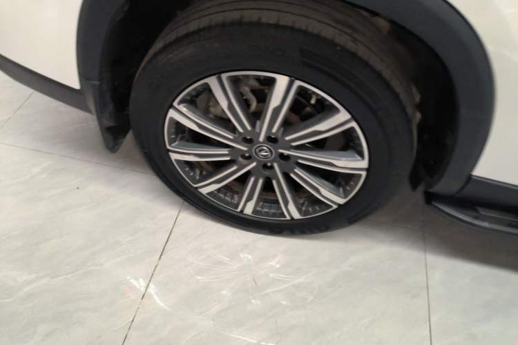 Used CHANGAN CS75 PLUS 2022 2nd Generation 1.5T Automatic Luxury Edition Right Rear Wheel Hub