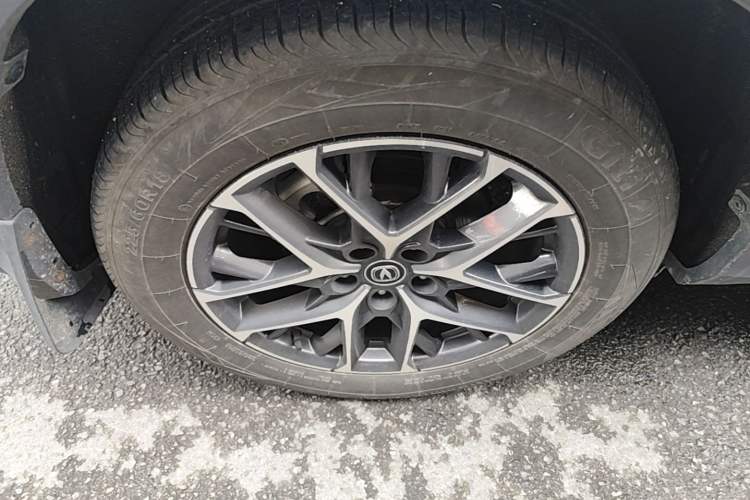 Used CHANGAN CS75 PLUS 2022 Classic Edition 1.5T Automatic Pioneer Model Right Rear Wheel Hub