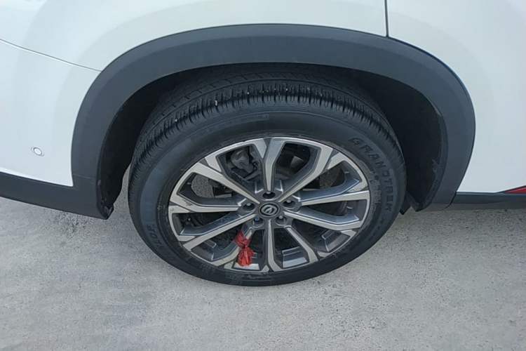 Used CHANGAN CS75 PLUS 2022 2.0T Automatic Flagship Edition Right Rear Wheel Hub