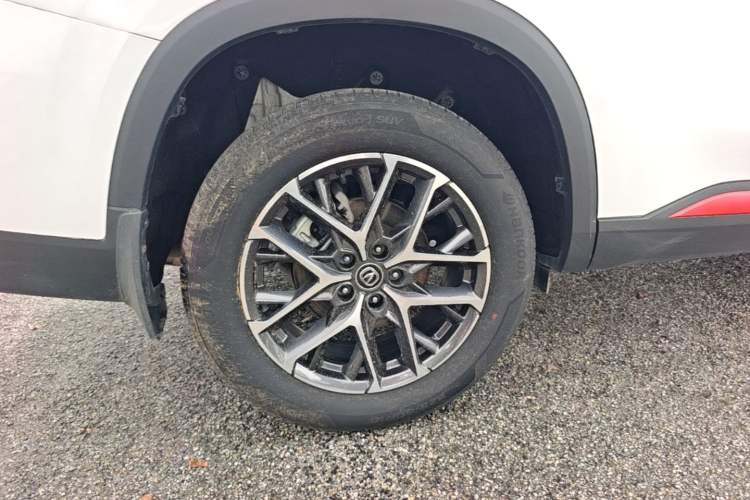 Used CHANGAN CS75 PLUS 2022 2nd Generation 1.5T Automatic Prestige Version Right Rear Wheel Hub
