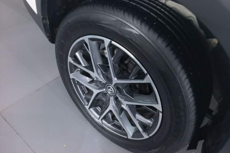 Used CHANGAN CS75 PLUS 2022 Classic Edition 1.5T Automatic Pioneer Model Right Rear Wheel Hub