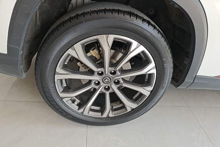 Used CHANGAN CS75 PLUS 2022 2.0T Automatic Pilot Version Right Rear Wheel Hub
