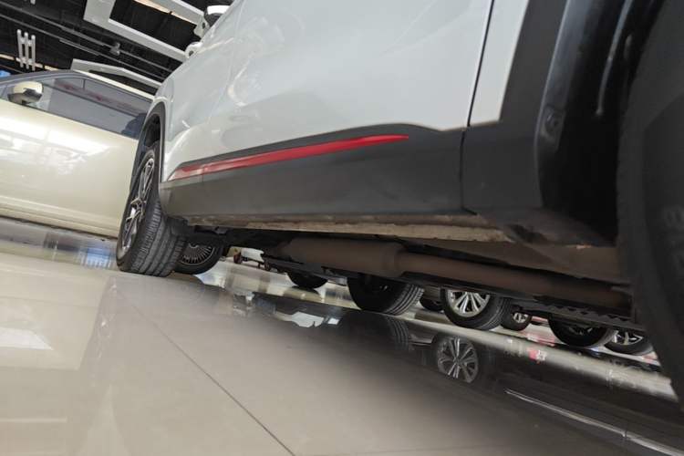 Used CHANGAN CS75 PLUS 2022 2nd Generation 1.5T Automatic Pilot Version Right Side Sill