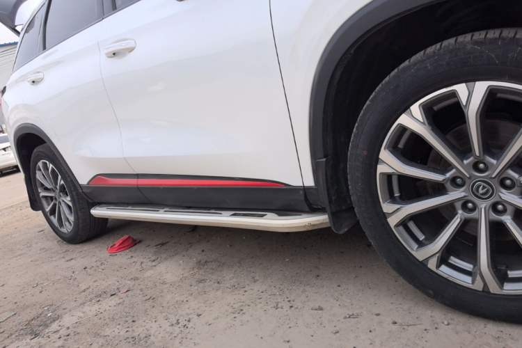 Used CHANGAN CS75 PLUS 2022 2.0T Automatic Pilot Version Right Side Sill