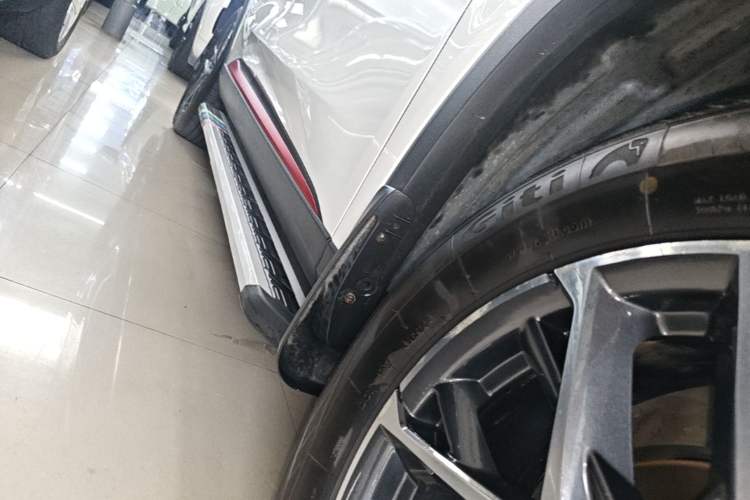 Used CHANGAN CS75 PLUS 2022 Classic Edition 1.5T Automatic Pioneer Model Right Side Sill