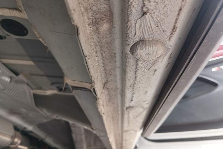 Used CHANGAN CS75 PLUS 2022 2nd Generation 2.0T Automatic Flagship Version Right Side Sill