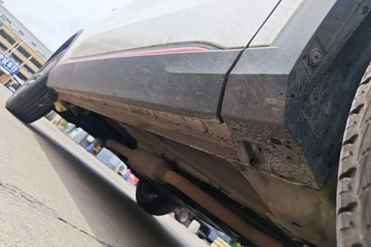 Used CHANGAN CS75 PLUS 2022 Classic Edition 1.5T Automatic Pioneer Model Right Side Sill