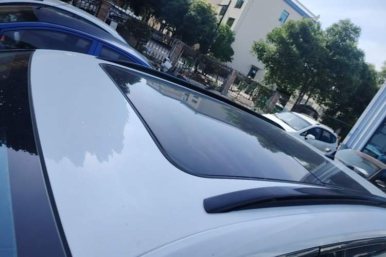Used CHANGAN CS75 PLUS 2022 1.5T Automatic Luxury Model Roof