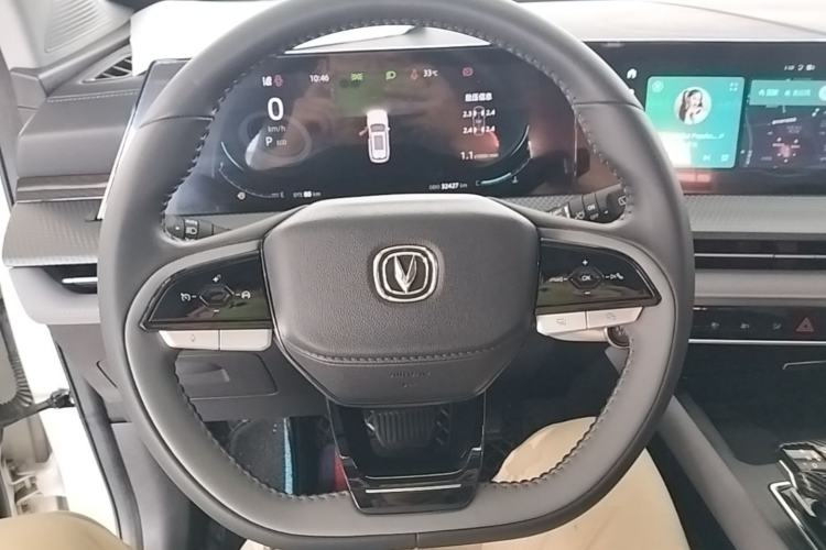 Used CHANGAN CS75 PLUS 2022 2nd Generation 1.5T Automatic Luxury Edition Steering Wheel