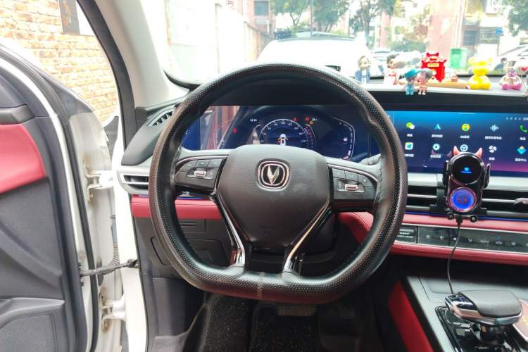 Used CHANGAN CS75 PLUS 2022 1.5T Automatic Luxury Model Steering Wheel