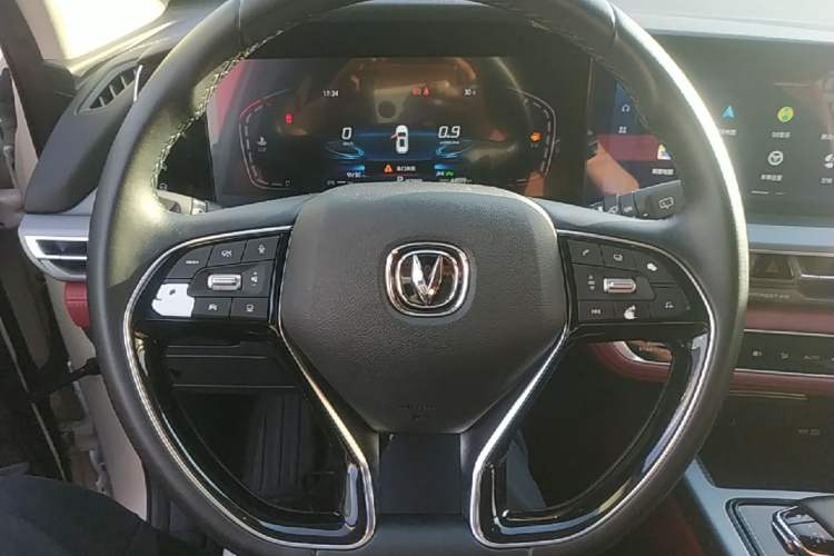 Used CHANGAN CS75 PLUS 2022 2.0T Automatic Pilot Version Steering Wheel