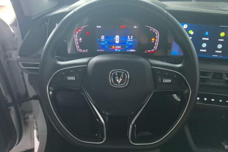 Used CHANGAN CS75 PLUS 2022 Classic Edition 1.5T Automatic Pioneer Model Steering Wheel