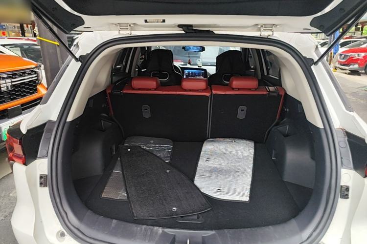 Used CHANGAN CS75 PLUS 2022 Classic Edition 1.5T Automatic Pioneer Model Trunk