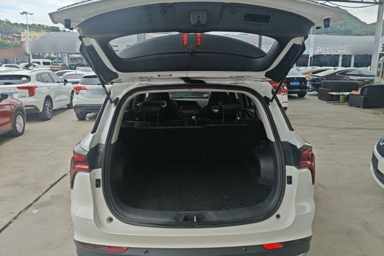 Used CHANGAN CS75 PLUS 2022 Classic Edition 1.5T Automatic Pioneer Model Trunk
