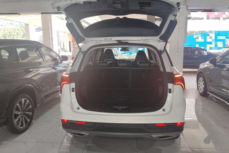 Used CHANGAN CS75 PLUS 2022 Classic Edition 1.5T Automatic Pioneer Model Trunk