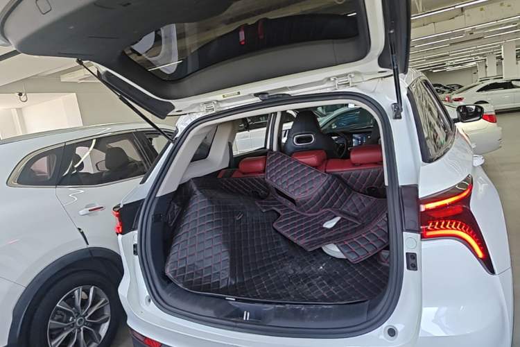 Used CHANGAN CS75 PLUS 2022 1.5T Automatic Luxury Model Trunk