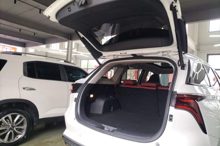 Used CHANGAN CS75 PLUS 2022 2.0T Automatic Pilot Version Trunk