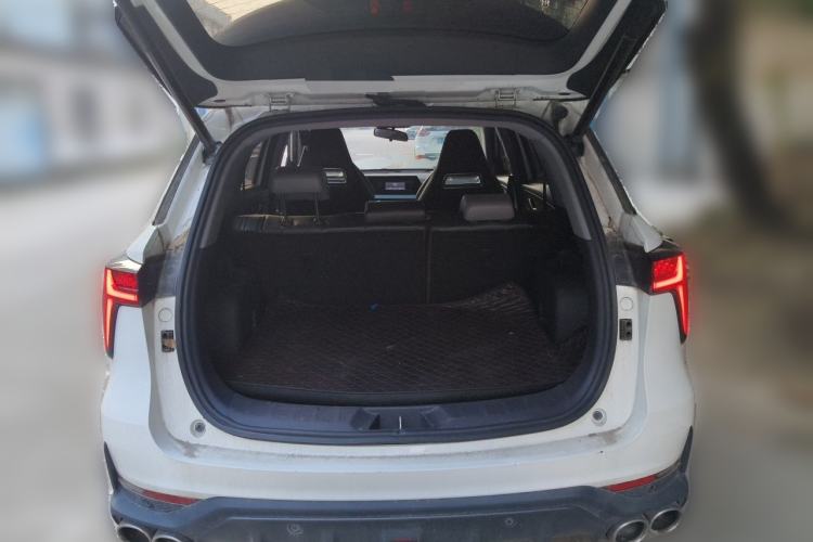 Used CHANGAN CS75 PLUS 2022 Second-Generation 2.0T Automatic Prestige Model Trunk