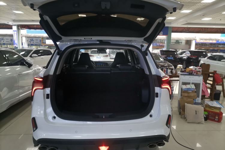 Used CHANGAN CS75 PLUS 2022 2.0T Automatic Pilot Version Trunk