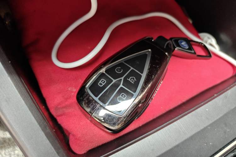 Used CHANGAN CS75 PLUS 2022 1.5T Automatic Luxury Model Vehicle Key