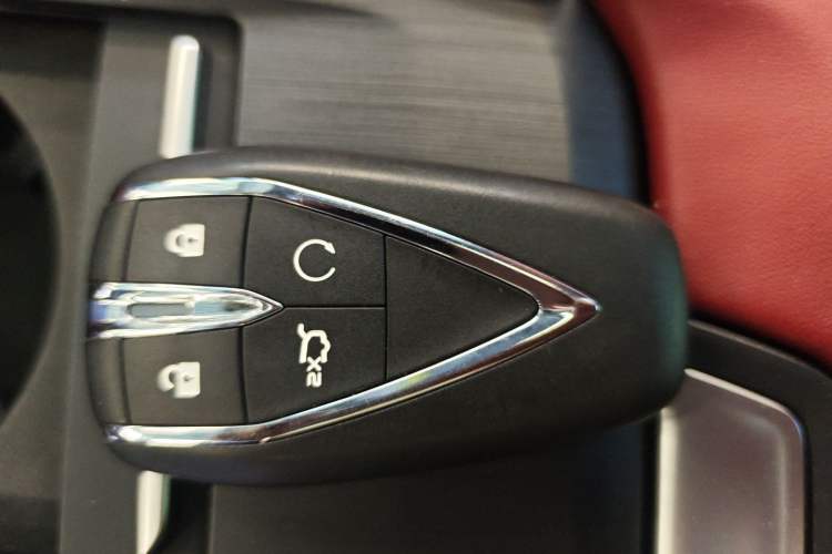 Used CHANGAN CS75 PLUS 2022 2nd Generation 1.5T Automatic Luxury Version Vehicle Key