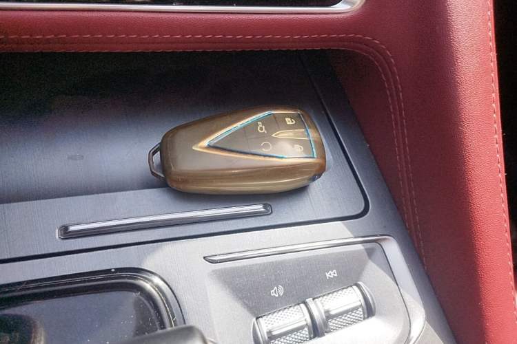 Used CHANGAN CS75 PLUS 2022 2.0T Automatic Pilot Version Vehicle Key