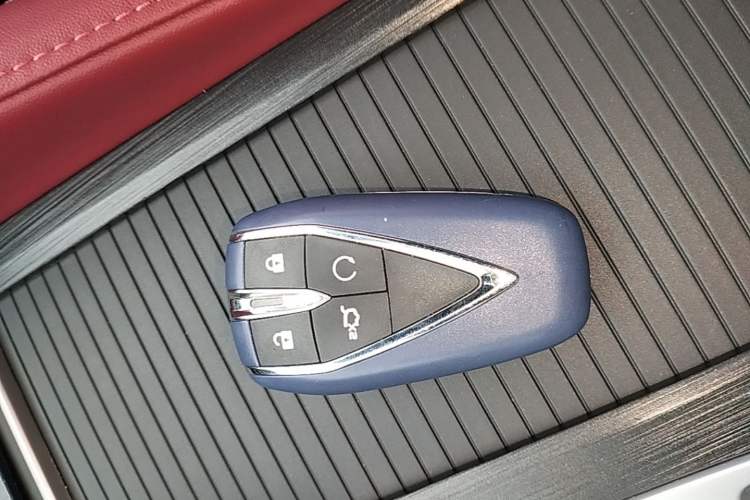Used CHANGAN CS75 PLUS 2022 2nd Generation 1.5T Automatic Prestige Version Vehicle Key