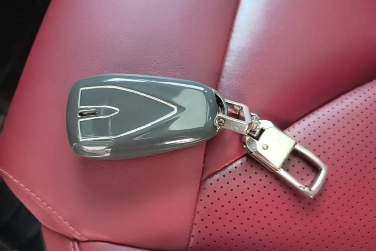 Used CHANGAN CS75 PLUS 2022 2.0T Automatic Pilot Version Vehicle Key
