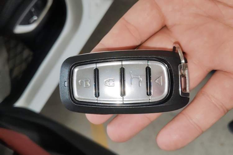 Used CHANGAN CS75 PLUS 2022 Classic Edition 1.5T Automatic Pioneer Model Vehicle Key