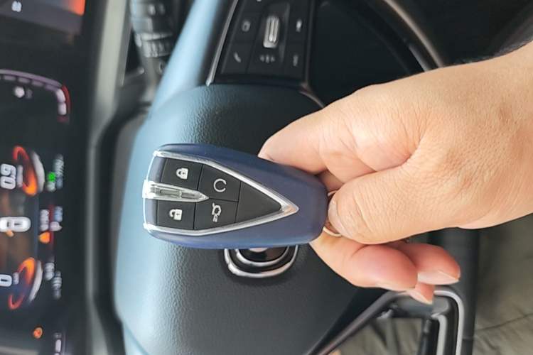 Used CHANGAN CS75 PLUS 2022 2.0T Automatic Pilot Version Vehicle Key