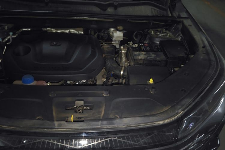 Used CHANGAN CS75 PLUS 2023 3rd Generation 1.5T Automatic Prestige Model Engine Bay Left
