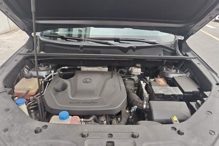 Used CHANGAN CS75 PLUS 2023 3rd Generation 1.5T Automatic Prestige Model Engine Bay