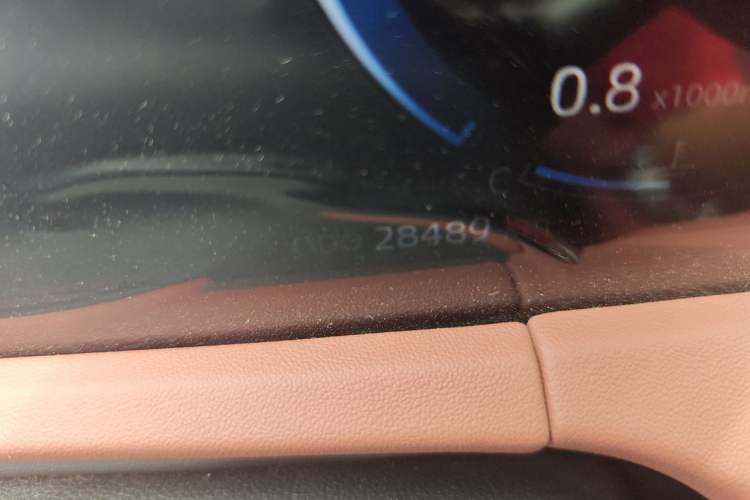 Used CHANGAN CS75 PLUS 2023 3rd Generation 1.5T Automatic Prestige Model Odometer Close Up