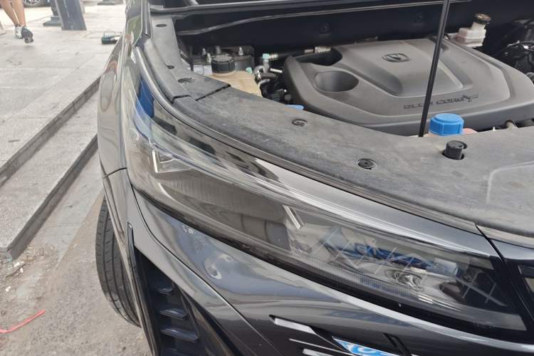 Used CHANGAN CS75 PLUS 2023 3rd Generation 1.5T Automatic Prestige Model Right Front Headlight