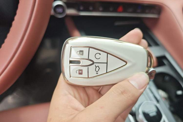 Used CHANGAN CS75 PLUS 2023 3rd Generation 1.5T Automatic Prestige Model Vehicle Key