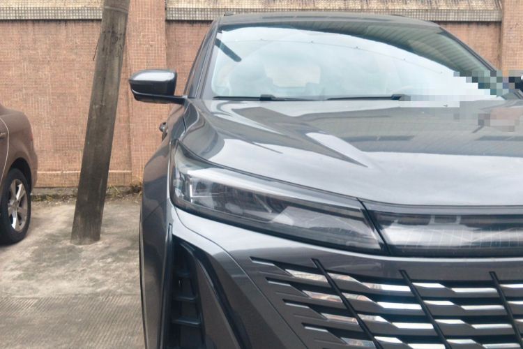Used CHANGAN CS75 PLUS 2023 3rd Generation 2.0T Automatic Prestige Version Right Front Headlight