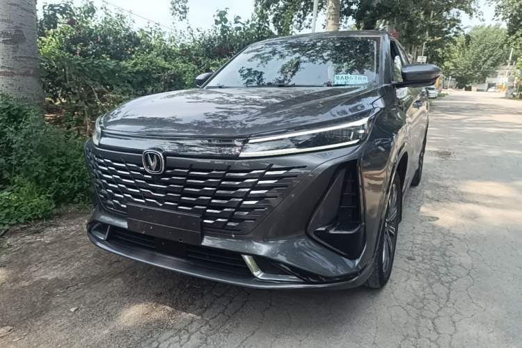 Used CHANGAN CS75 PLUS 2023 3rd Generation 1.5T Automatic Prestige Model Guazi used car, China used car export, Used car for sale, Used CHANGAN cars, Cheapest cars for sale