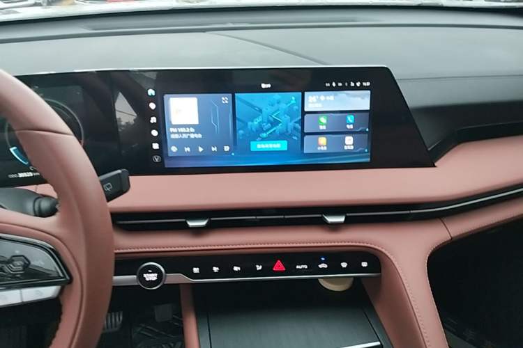 Used CHANGAN CS75 PLUS 2023 3rd Generation 1.5T Automatic Prestige Model Audio And AC Panel