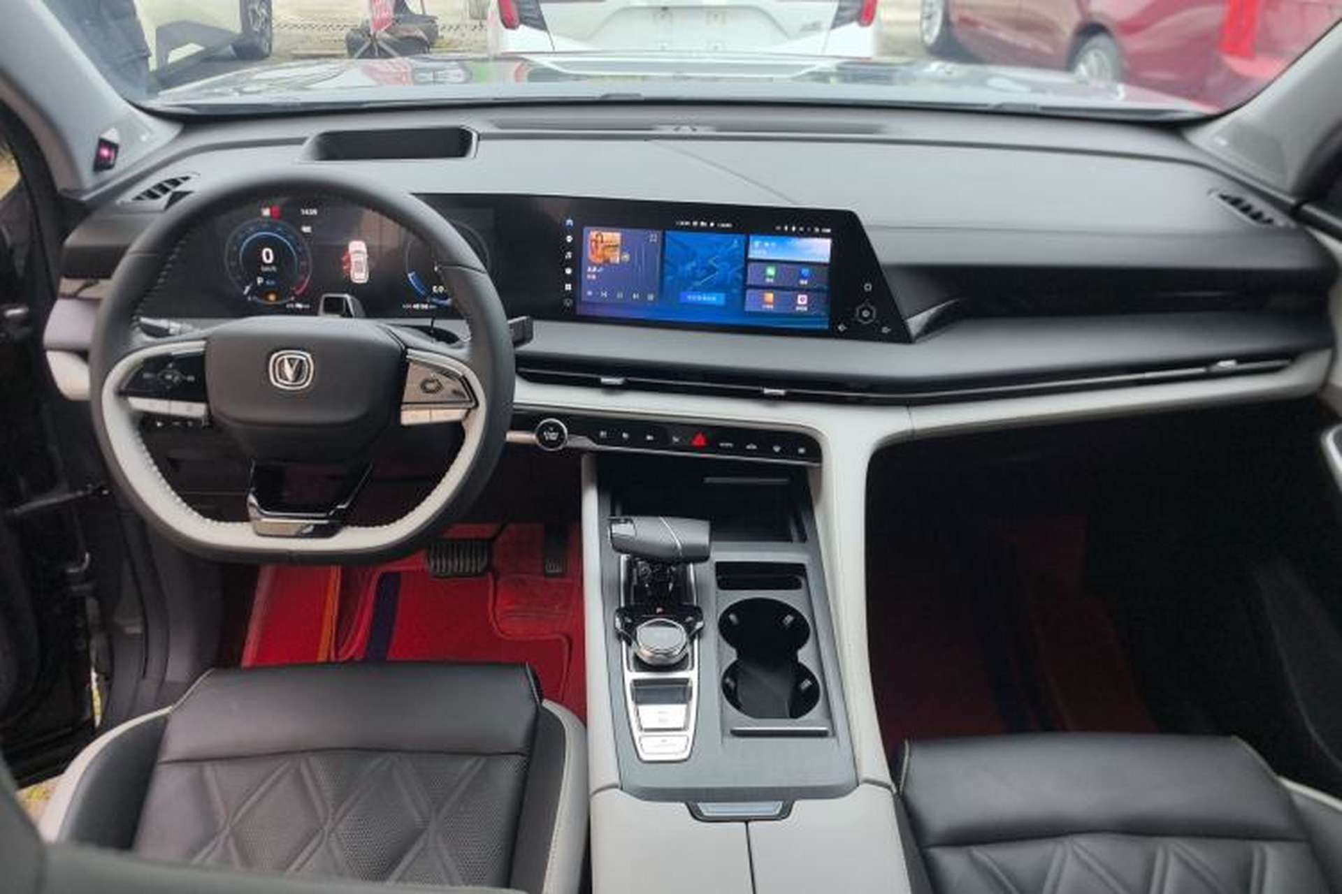 Used CHANGAN CS75 PLUS 2023 3rd Generation 2.0T Automatic Flagship Model Center Console