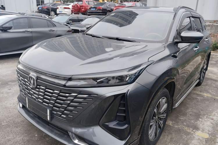 Używany CHANGAN CS75 PLUS 2023 3rd Generation 1.5T Automatic Prestige Model Guazi used car, China used car export, Used car for sale, Used cars, Cheapest cars for sale