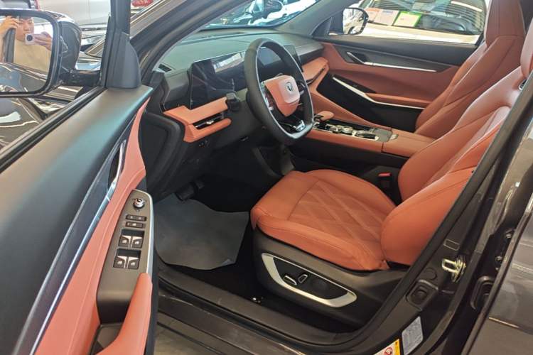 Used CHANGAN CS75 PLUS 2023 3rd Generation 1.5T Automatic Prestige Model Driver Seat