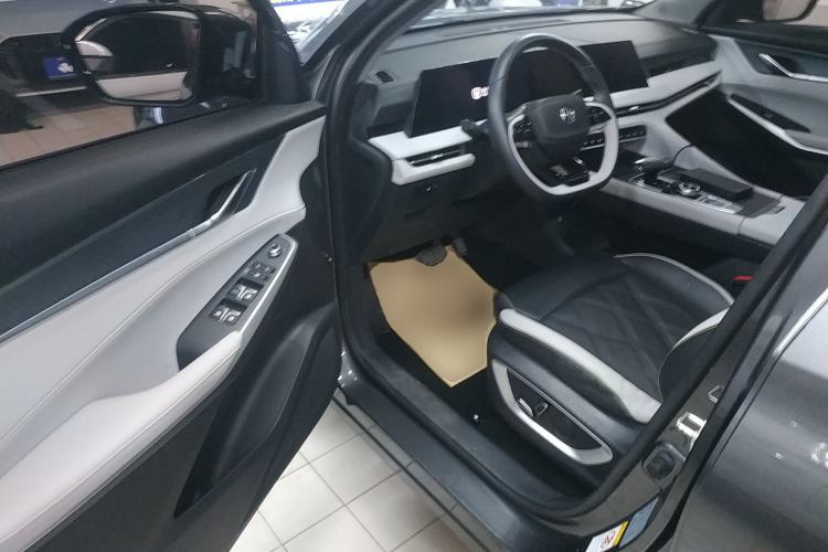 Used CHANGAN CS75 PLUS 2023 3rd Generation 1.5T Automatic Luxury Model Driver Seat