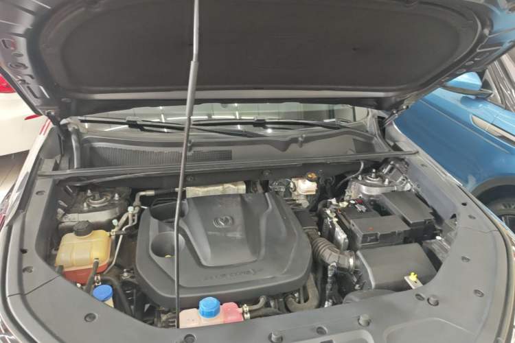 Used CHANGAN CS75 PLUS 2023 3rd Generation 1.5T Automatic Prestige Model Engine Bay