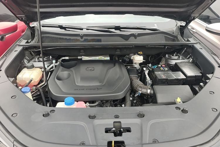 Used CHANGAN CS75 PLUS 2023 3rd Generation 1.5T Automatic Prestige Model Engine Bay