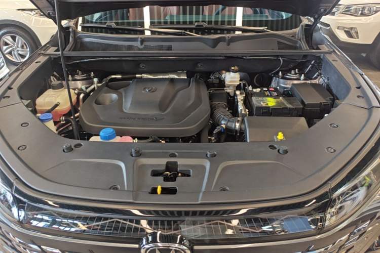 Used CHANGAN CS75 PLUS 2023 3rd Generation 1.5T Automatic Prestige Model Engine Bay
