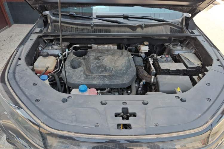 Used CHANGAN CS75 PLUS 2023 3rd Generation 1.5T Automatic Prestige Model Engine Bay