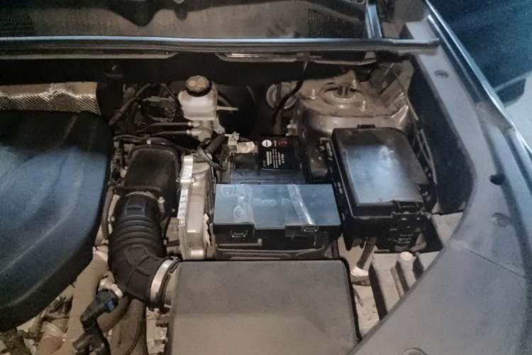 Used CHANGAN CS75 PLUS 2023 3rd Generation 1.5T Automatic Prestige Model Engine Bay Left