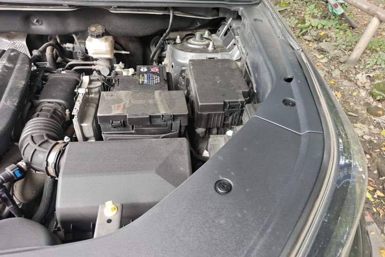 Used CHANGAN CS75 PLUS 2023 3rd Generation 1.5T Automatic Prestige Model Engine Bay Left